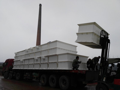 大量批發(fā)電鍍槽 湖南電解槽 長沙電鍍槽 樂海牌化學鍍成套設備 訂做化學鍍成套設備 PP化學鍍成套設備 塑料化學鍍成套設備圖片_高清圖_細節(jié)圖